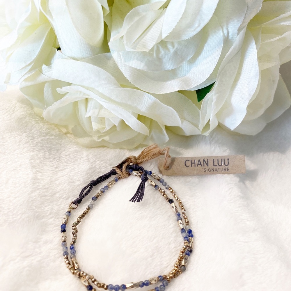 NWT Chan Luu Hematine & Etched Silver Wrap Bracelet. Light Blue Stones.